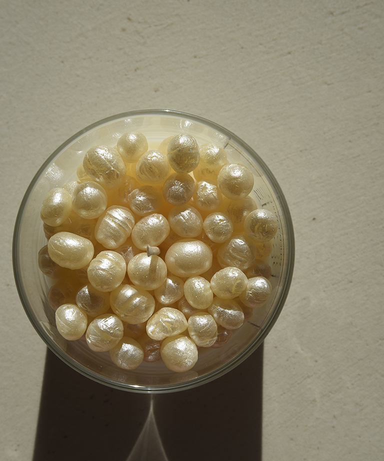 Pearls Candle - Image 2